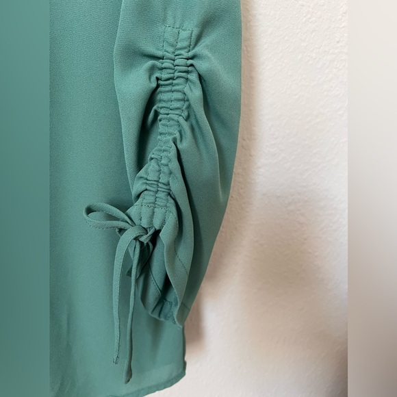 Van Heusen 3/4 Sleeve Top Size XXS - Picture 4 of 5